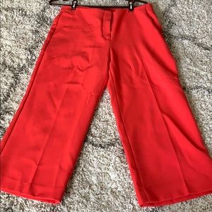Red Capri pants
